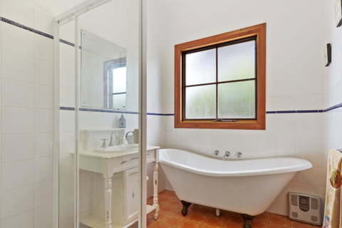 The Log Cabin - 47 Jetty Road - Tourism Adelaide 3