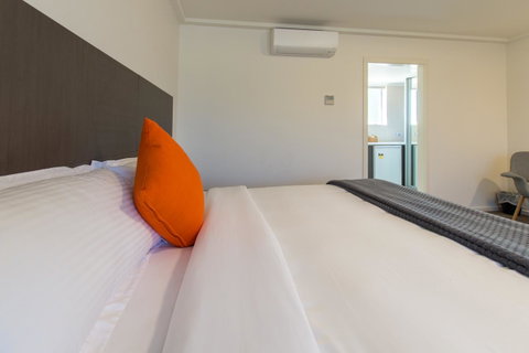 Mick O\'Sheas - Tourism Adelaide 15