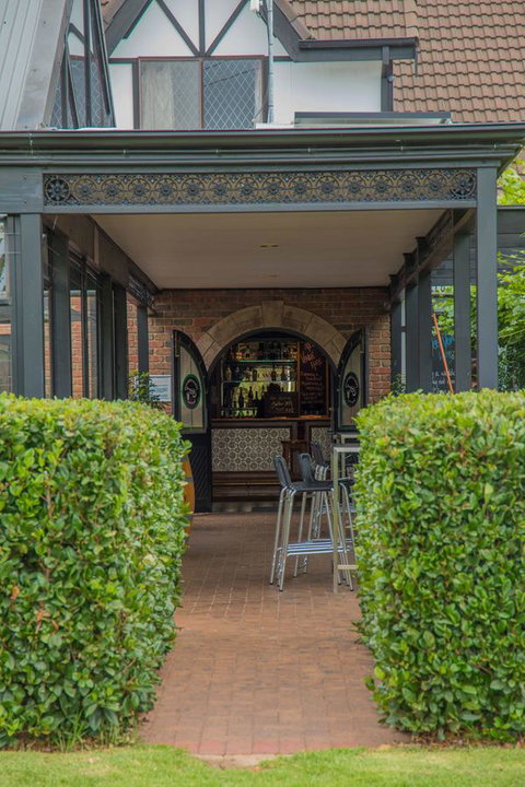 Mick O\'Sheas - Tourism Adelaide 40