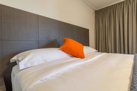 Mick O\'Sheas - Tourism Adelaide 30