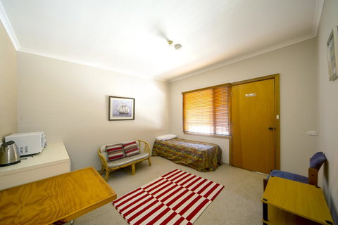 Second Valley Motel - Tourism Adelaide 11