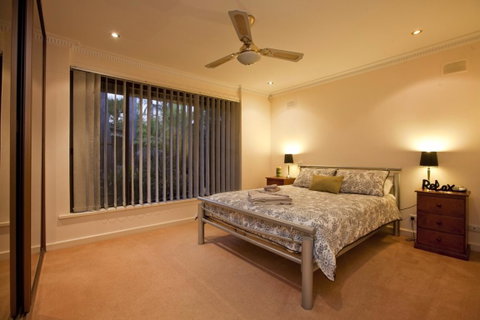 The Palms - Tourism Adelaide 16