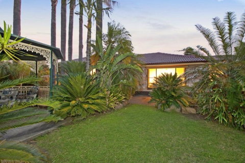 The Palms - Tourism Adelaide 24