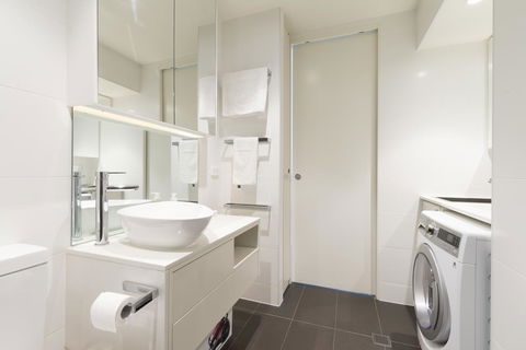 Ther-Rich Elegant 1BR Apartment In Walkerville - Tourism Adelaide 22