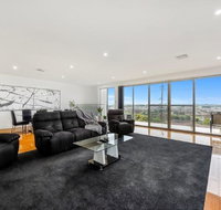 BENGALEE EXECUTIVE TOWNHOUSE- MODERN  STYLISH - Tourism Adelaide