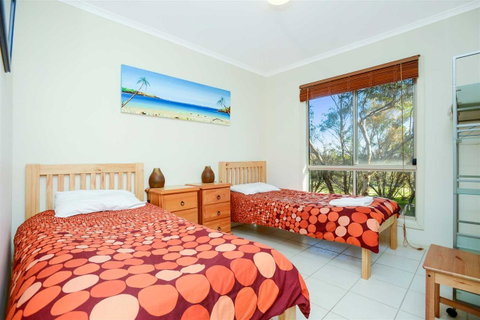 Cabernet Cottage - Tourism Adelaide 2