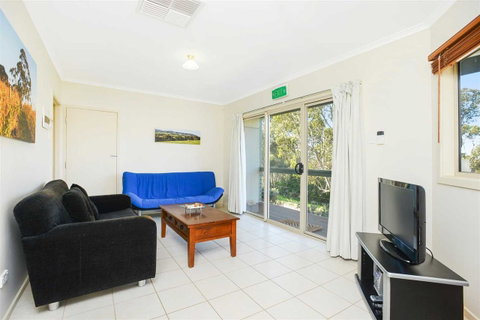 Cabernet Cottage - Tourism Adelaide 4