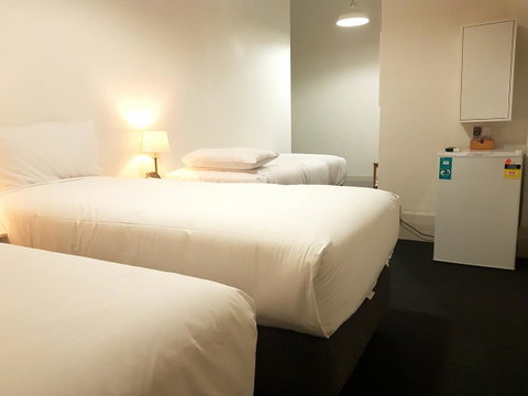 Ambassadors Hotel - Tourism Adelaide 5