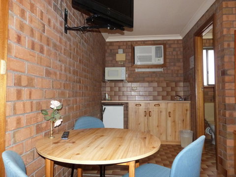 Wintersun Motel - Tourism Adelaide 18