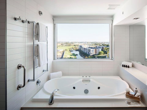 Crown Promenade Perth - Tourism Adelaide 3