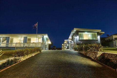 Harbour View Apartments - Tourism Adelaide 27