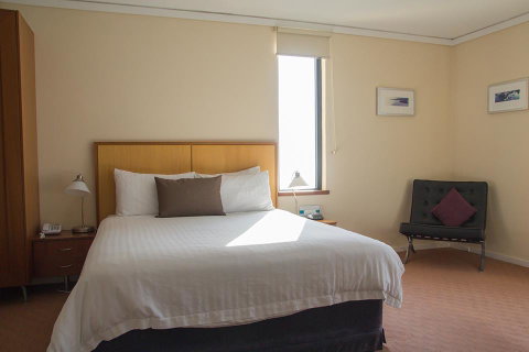 Ocean Beach Hotel - Tourism Adelaide 1