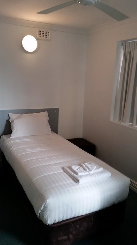 Akara Hotel - Tourism Adelaide 6