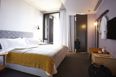 Alex Hotel - Tourism Adelaide 2