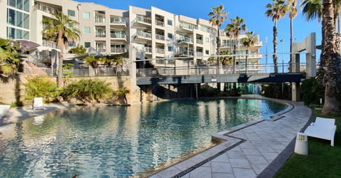 Ocean View-breath Taking Views, Amazing Facilities - Tourism Adelaide 8