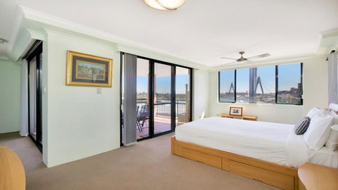 Darling Harbor Apartment - Tourism Adelaide 0