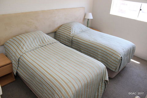 Mollymook Cove Apartments - Tourism Adelaide 17