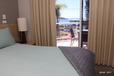 Mollymook Cove Apartments - Tourism Adelaide 6