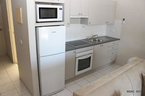 Mollymook Cove Apartments - Tourism Adelaide 11