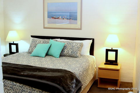 Mollymook Cove Apartments - Tourism Adelaide 31