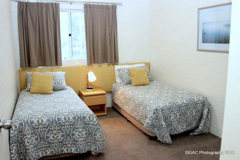 Mollymook Cove Apartments - Tourism Adelaide 26