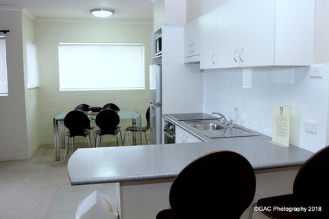 Mollymook Cove Apartments - Tourism Adelaide 24