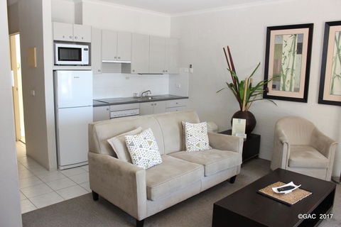 Mollymook Cove Apartments - Tourism Adelaide 30