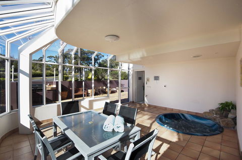 Mollymook Cove Apartments - Tourism Adelaide 35