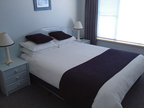 Breakers Apartments - Tourism Adelaide 4