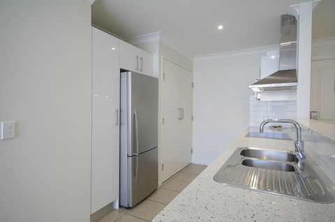 Macquarie Waters Boutique Apartment Hotel - Tourism Adelaide 23