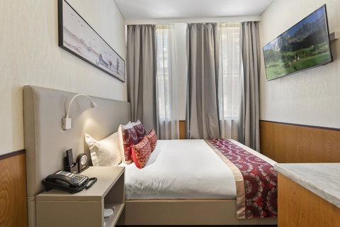 YEHS Hotel Sydney QVB - Tourism Adelaide 21