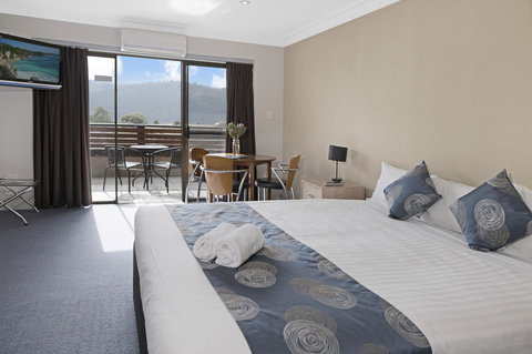 Banjo Paterson Inn - Tourism Adelaide 1