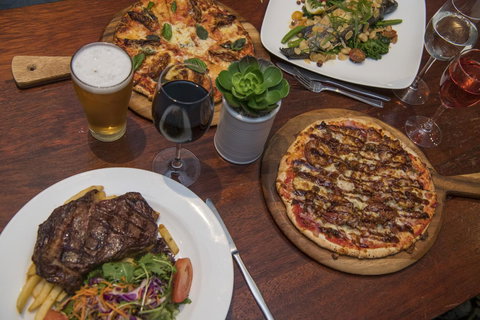 Banjo Paterson Inn - Tourism Adelaide 36