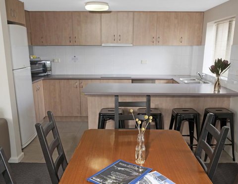 Banjo Paterson Inn - Tourism Adelaide 10