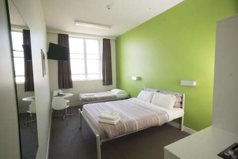 YHA Sydney Harbour - Tourism Adelaide 2