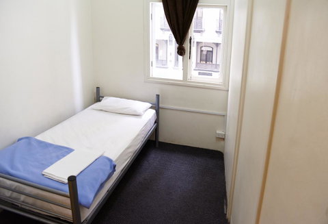 Maze Backpackers - Sydney - Tourism Adelaide 13