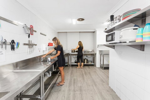 Summer House Sydney City - Formerly Sydney Backpackers - Tourism Adelaide 11