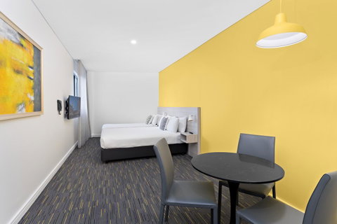 Value Suites Green Square - Tourism Adelaide 26