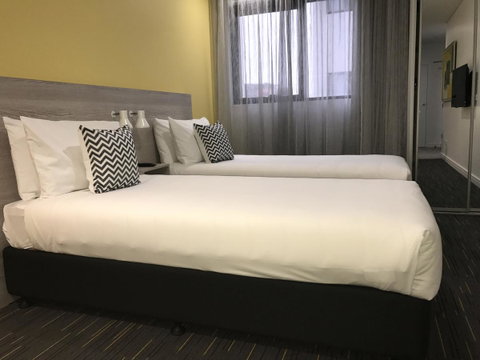 Value Suites Green Square - Tourism Adelaide 33
