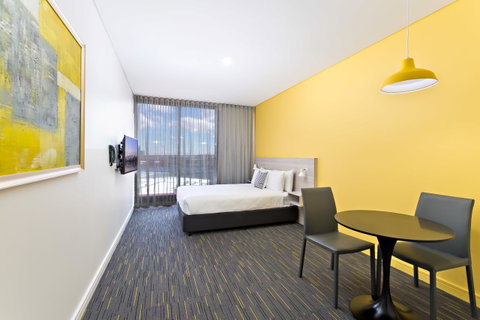 Value Suites Green Square - Tourism Adelaide 27