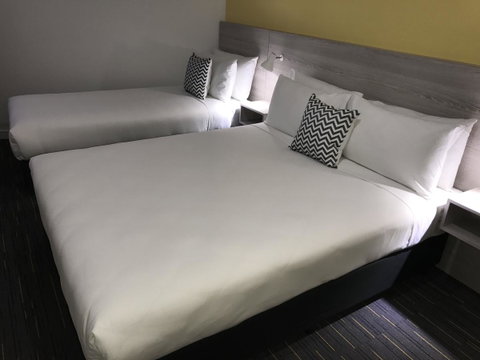 Value Suites Green Square - Tourism Adelaide 15