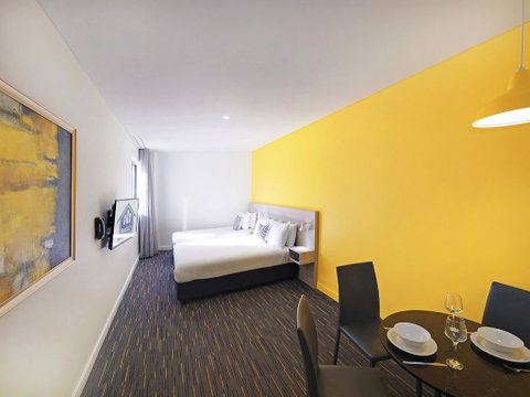Value Suites Green Square - Tourism Adelaide 9