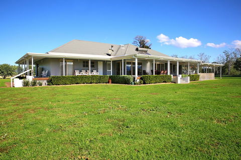 Terara Riverside Retreat - Tourism Adelaide 22