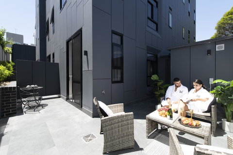 Holiday Inn & Suites - Parramatta Marsden Street, An IHG Hotel - Tourism Adelaide 3