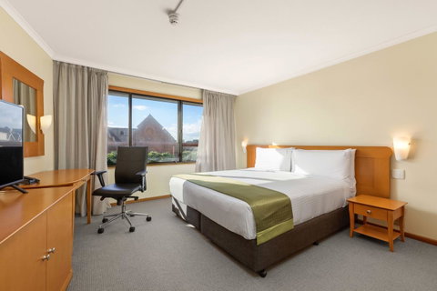 Sydney Harbour Hotel - Tourism Adelaide 3