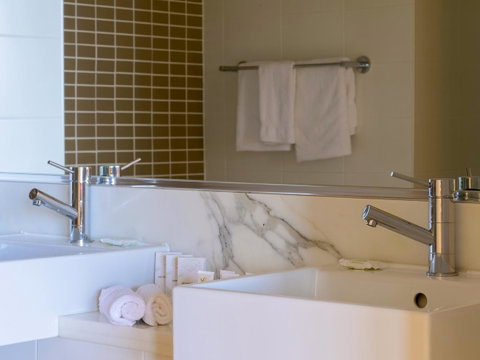 Sage Hotel Wollongong - Tourism Adelaide 1