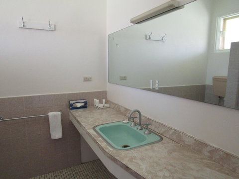 Allonville Gardens Motel - Tourism Adelaide 24