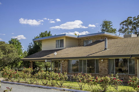 Allonville Gardens Motel - Tourism Adelaide 10