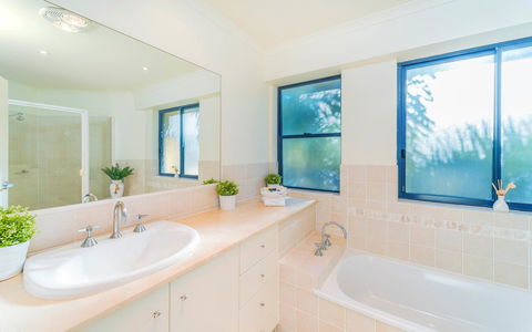 The Cove Yamba - Tourism Adelaide 16