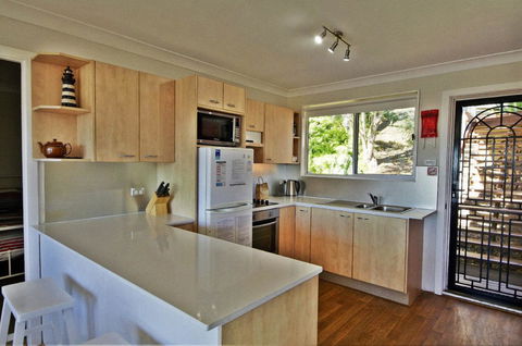 Coastwatch, 26 Comara Terrace - Tourism Adelaide 2